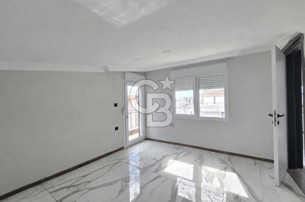 Ayvalık Altınova'da 5+1 Satılık Villa Plaj'a 250 M