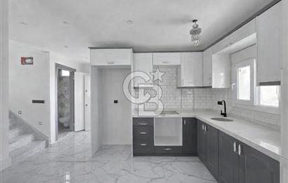 Ayvalık Altınova'da 5+1 Satılık Villa Plaj'a 250 M