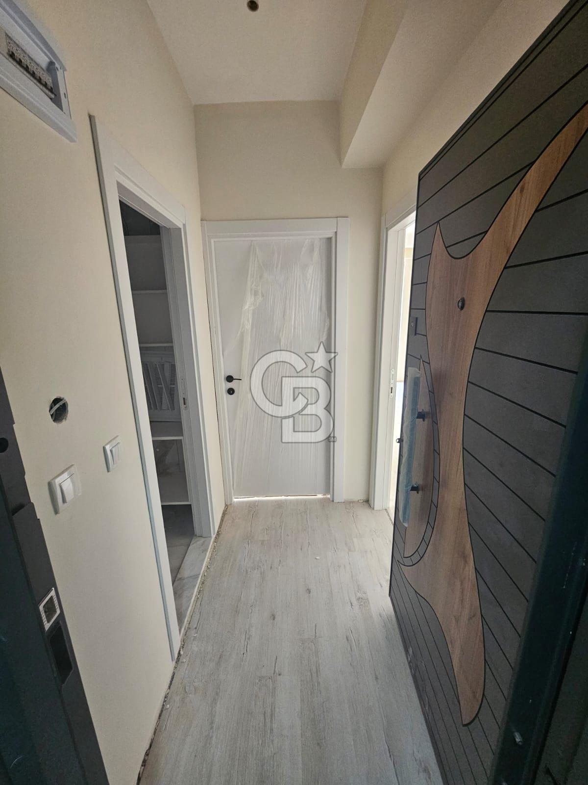 ÇANAKKALE ESENLER MAHALLESINDE SİTE İÇİ ARAKAT SATILIK 3+1 DAİRE