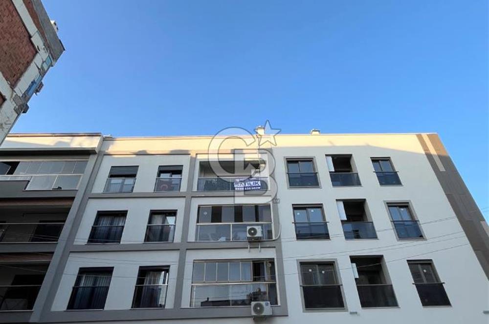 Karşıyaka Cumhuriyet'te Satılık 3+1 Çatı Dubleks Daire