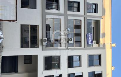 Karşıyaka Cumhuriyet'te Satılık 3+1 Çatı Dubleks Daire