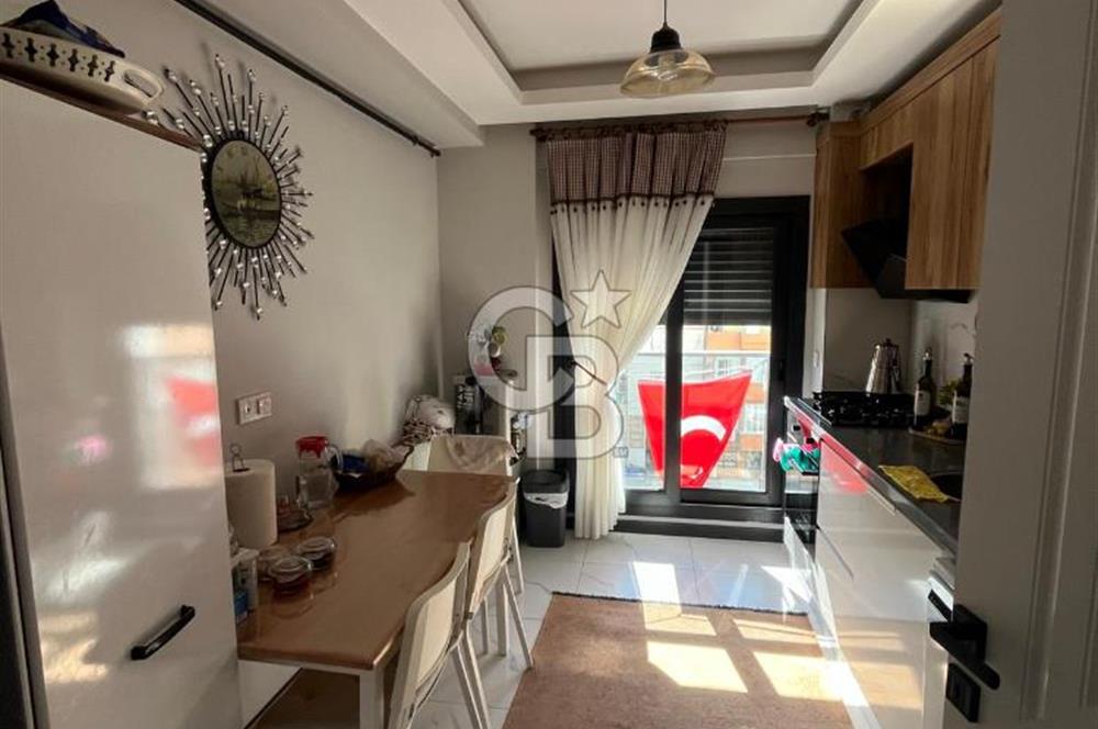 Karşıyaka Cumhuriyet'te Satılık 3+1 Çatı Dubleks Daire