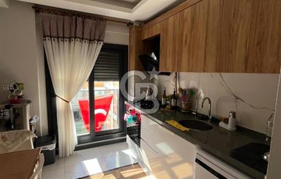 Karşıyaka Cumhuriyet'te Satılık 3+1 Çatı Dubleks Daire