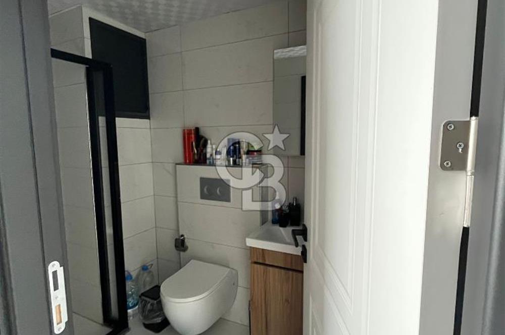 Karşıyaka Cumhuriyet'te Satılık 3+1 Çatı Dubleks Daire