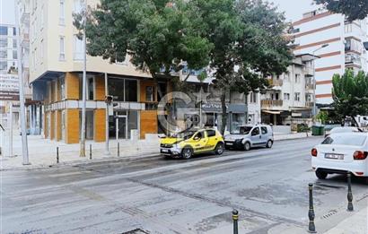 Denizlide Mükenmel Konumda Satılık Dükkan