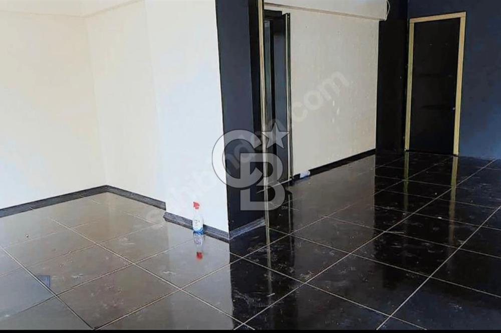 Denizlide Mükenmel Konumda Satılık Dükkan