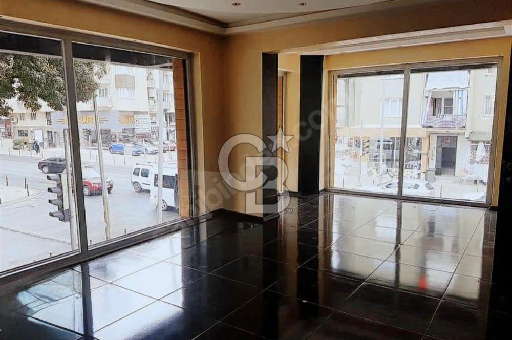 Denizlide Mükenmel Konumda Satılık Dükkan