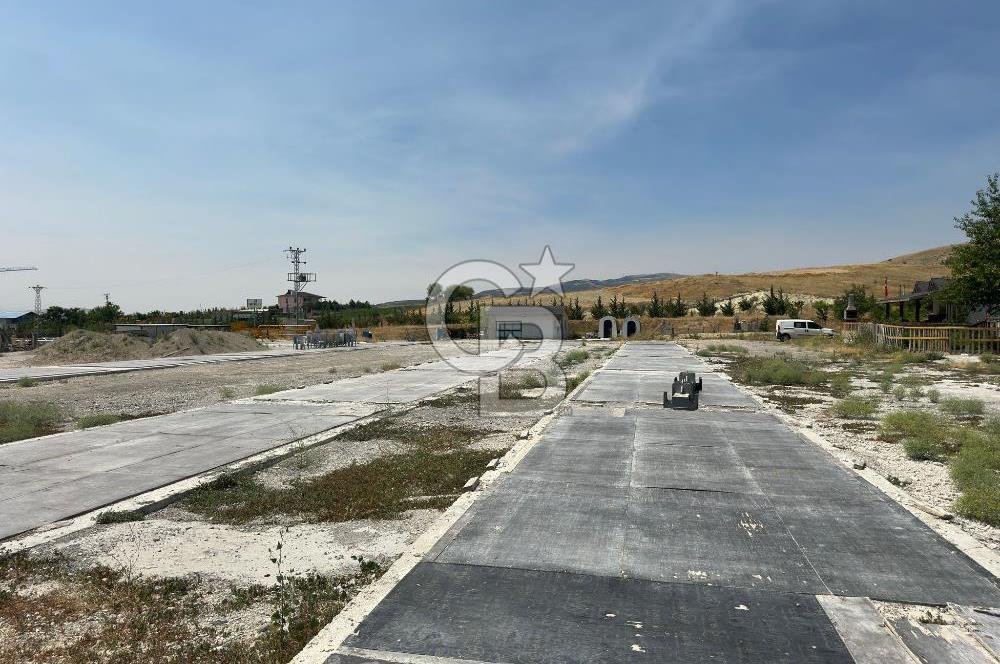 KAZAN YOLU ÜZERİ 8 METRE YÜKSEK HANGARLI KİRALIK ALAN TESİSİ