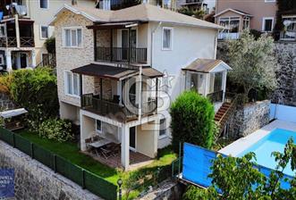 DEĞİRMENDERE'DE DENİZ MANZARALI SATILIK TRİPLEKS VİLLA - 3 - 342411