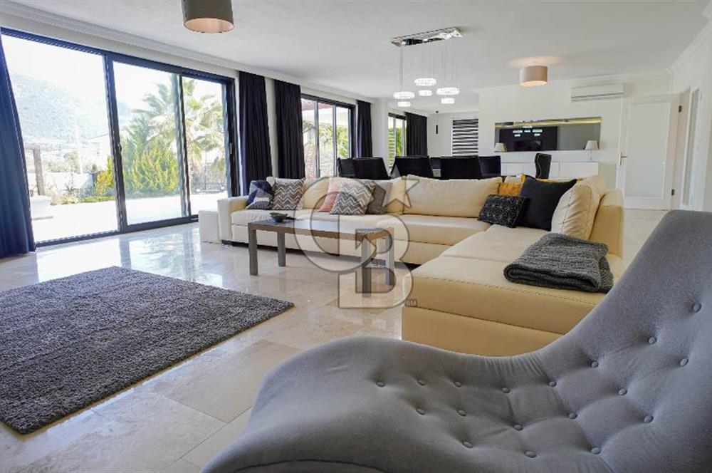 🌟 Ultra Modern & Dubai Konsept – Yeşilüzümlü’de Eşsiz Lüks Villa