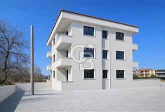 Altınova'da Havuzlu Site İçinde Kapalı Mutfak Satılık 2+1 Daire - 2 - 342484