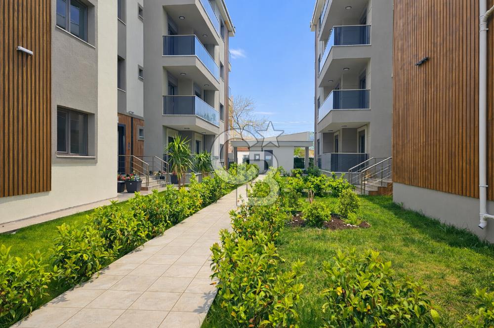 Altınova'da Butik Havuzlu Sitede 3+1 Lüks Satılık Daire