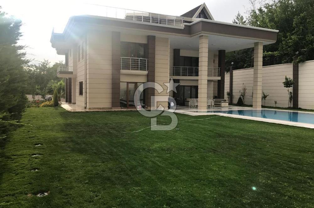 COLDWELL BANKER'dn HAYALLERİN ÖTESİNDE SATILIK TRİPLEKS MALİKÂNE