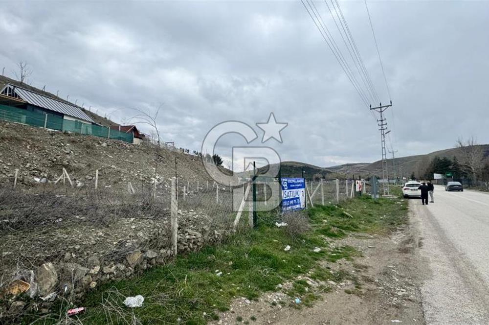 ÇANKAYA MÜHYE KÖYÜNDE CADDE ÜZERİ TAPULU ÇEVRİLİ 150M2 ARSA