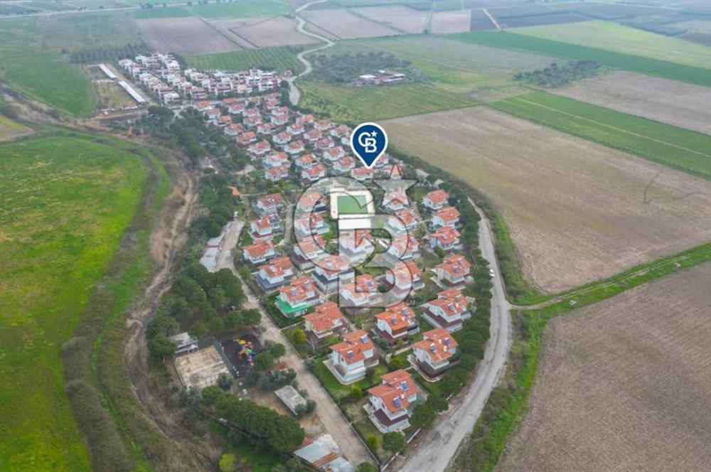 Doktorlar ve İşadamları Sitesi'nde Satılık Eşyalı Villa