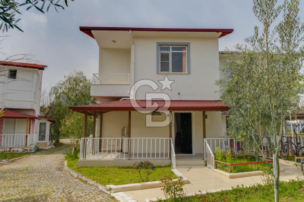 Doktorlar ve İşadamları Sitesi'nde Satılık Eşyalı Villa