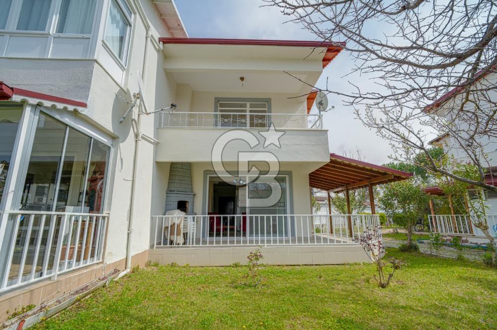 Doktorlar ve İşadamları Sitesi'nde Satılık Eşyalı Villa