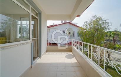 Doktorlar ve İşadamları Sitesi'nde Satılık Eşyalı Villa