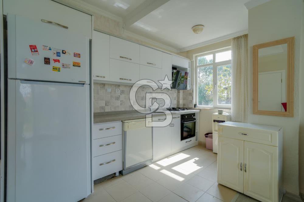 Doktorlar ve İşadamları Sitesi'nde Satılık Eşyalı Villa