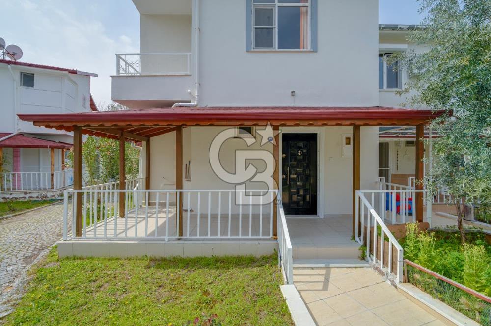 Doktorlar ve İşadamları Sitesi'nde Satılık Eşyalı Villa