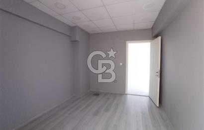 AVCILAR MERKEZDE YÜRÜYÜŞ YOLUNDA SATILIK DAİRE