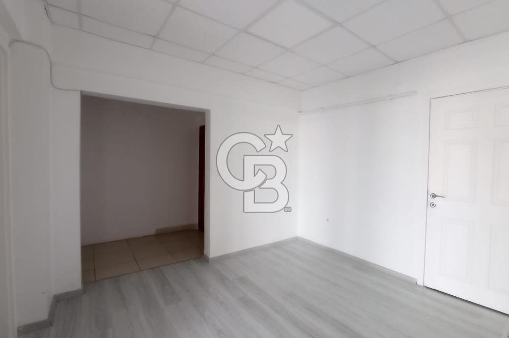 AVCILAR MERKEZDE YÜRÜYÜŞ YOLUNDA SATILIK DAİRE