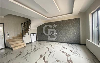İncek'te 2+1 Satılık Vadi Manzaralı Dubleks Daire