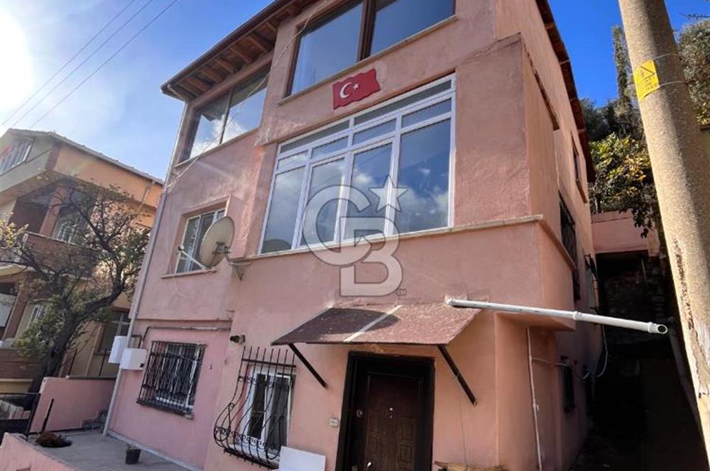 KÖRFEZ DE 3 KATLI SATILIK KOMPLE BİNA