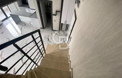 İncek'te 2+1 Satılık Vadi Manzaralı Dubleks Daire