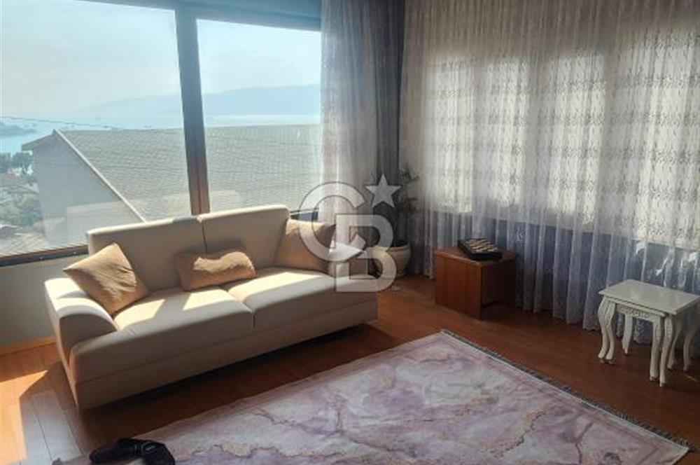 KÖRFEZ DE 3 KATLI SATILIK KOMPLE BİNA