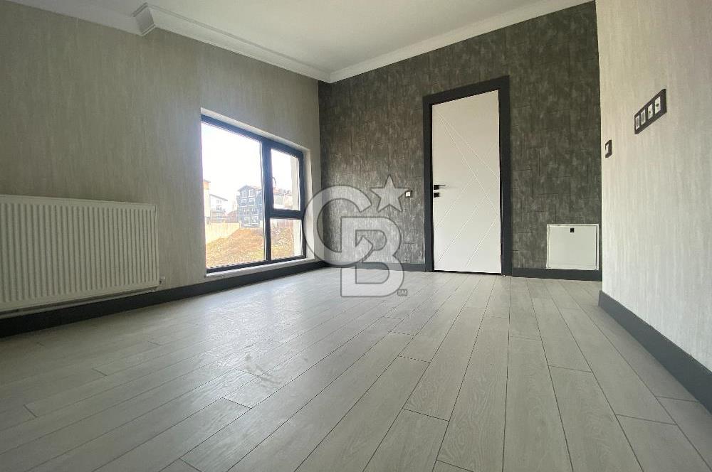 İncek'te 2+1 Satılık Vadi Manzaralı Dubleks Daire