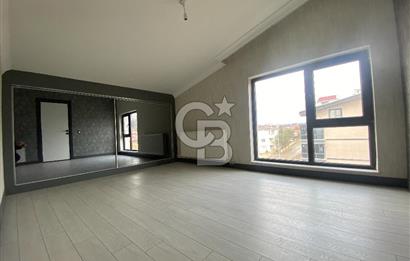 İncek'te 2+1 Satılık Vadi Manzaralı Dubleks Daire