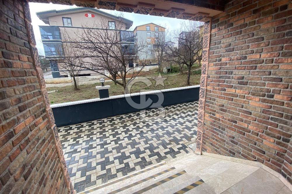 İncek'te 2+1 Satılık Vadi Manzaralı Dubleks Daire