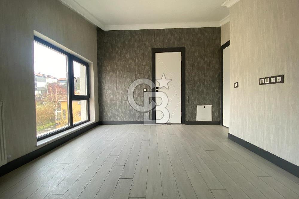 İncek'te 2+1 Satılık Vadi Manzaralı Dubleks Daire