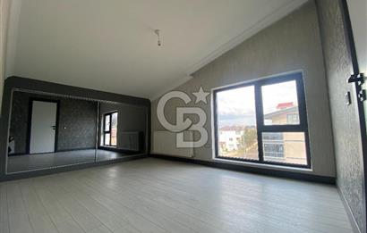 İncek'te 2+1 Satılık Vadi Manzaralı Dubleks Daire