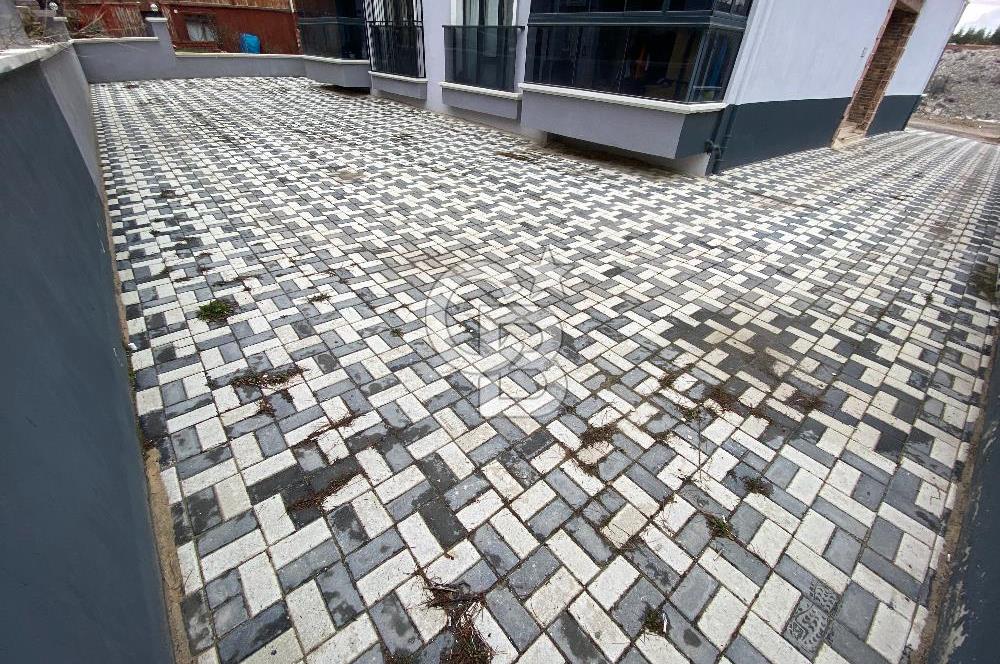 İncek'te 2+1 Satılık Vadi Manzaralı Dubleks Daire