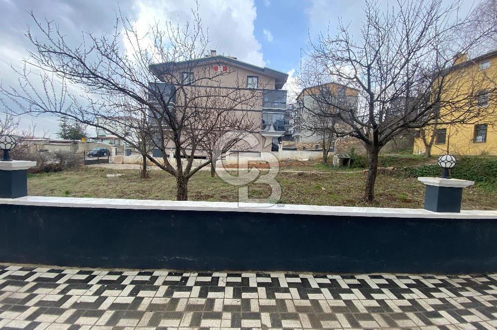 İncek'te Satılık 1+1, Teraslı, Yatırım ve Oturum İçin İdeal