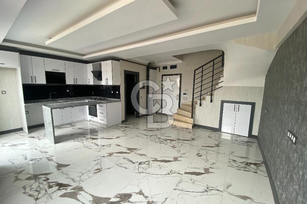 İncek'te 2+1 Satılık Vadi Manzaralı Dubleks Daire