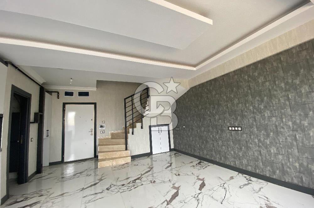 İncek'te 2+1 Satılık Vadi Manzaralı Dubleks Daire