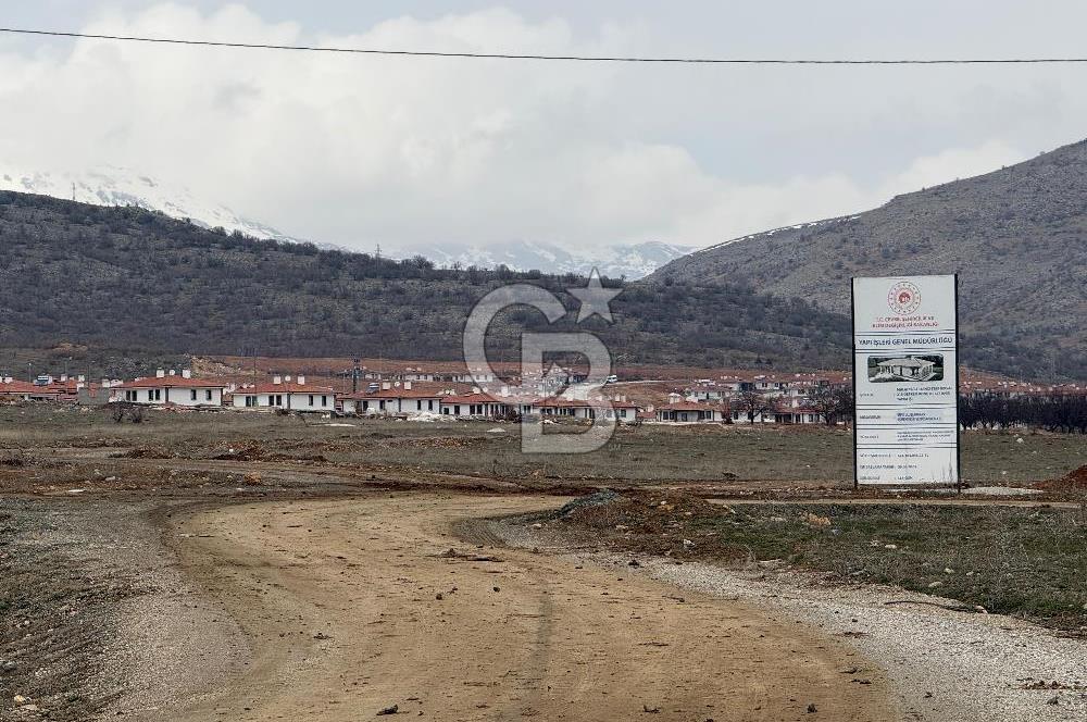 COLDWELL BANKER SAFİR'den DOĞANŞEHİR DE SATILIK SULU TARLA