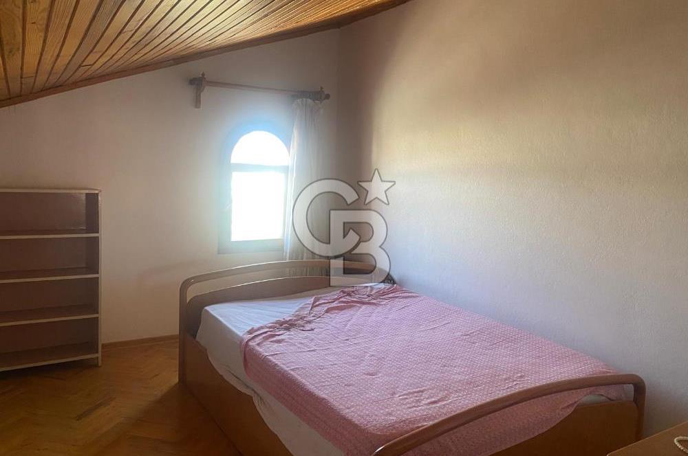 Özdere Çukuraltı'nda Denize Sıfır 4+1 Tripleks Villa