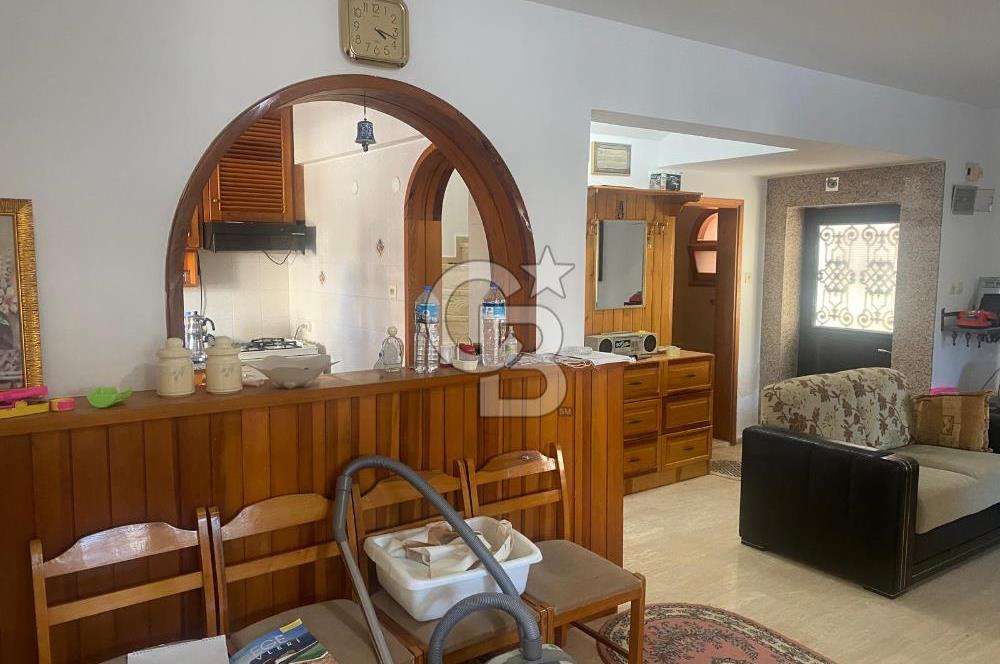 Özdere Çukuraltı'nda Denize Sıfır 4+1 Tripleks Villa