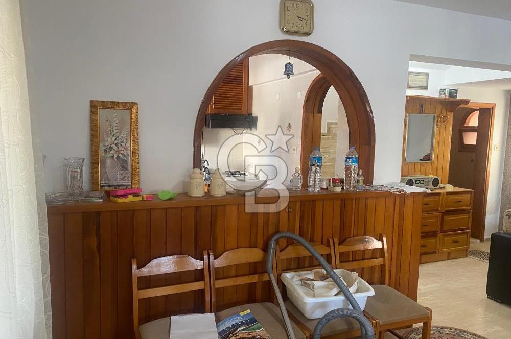 Özdere Çukuraltı'nda Denize Sıfır 4+1 Tripleks Villa