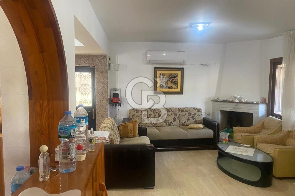 Özdere Çukuraltı'nda Denize Sıfır 4+1 Tripleks Villa