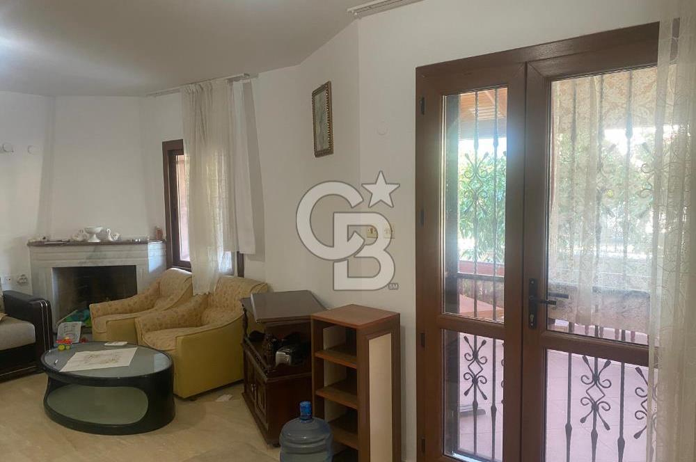 Özdere Çukuraltı'nda Denize Sıfır 4+1 Tripleks Villa