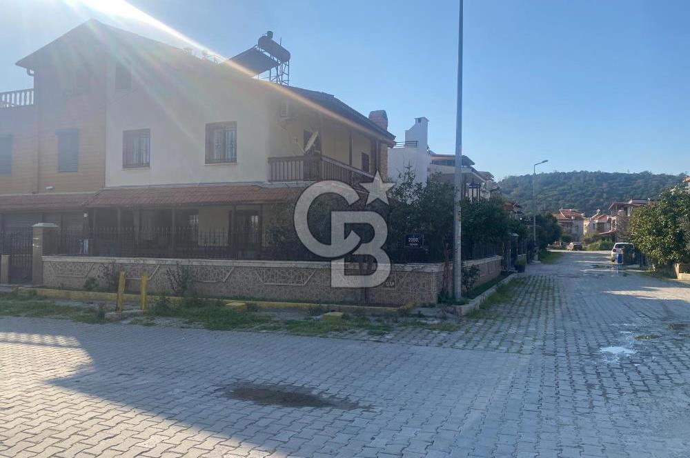 Özdere Çukuraltı'nda Denize Sıfır 4+1 Tripleks Villa