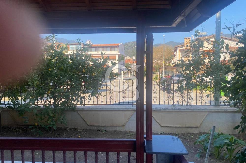 Özdere Çukuraltı'nda Denize Sıfır 4+1 Tripleks Villa