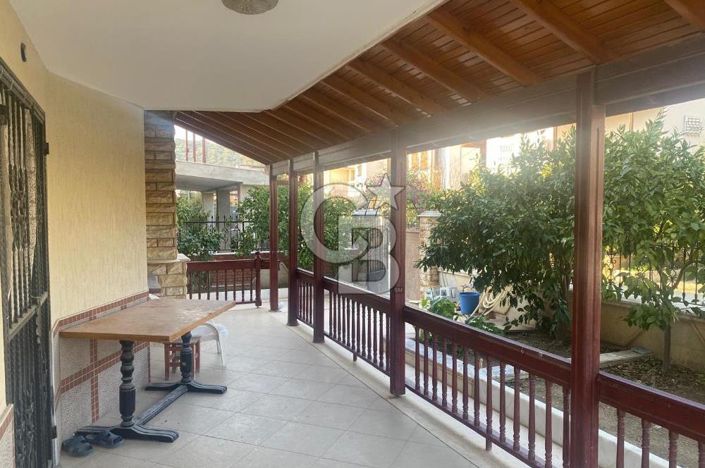 Özdere Çukuraltı'nda Denize Sıfır 4+1 Tripleks Villa