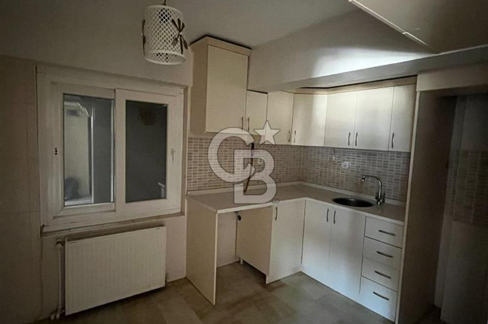 Karşıyaka ALAYBEY TERSANE'DE KİRALIK TADİLATLI GENİŞ 2+1 DAİRE