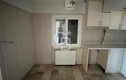 Karşıyaka ALAYBEY TERSANE'DE KİRALIK TADİLATLI GENİŞ 2+1 DAİRE